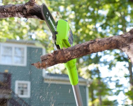 Greenworks tööriist 40v 8-tolline juhtmeta akusaag ja hekilõikuri kinnitus koos 2,0 ah aku ja laadijaga 8H0T4V343