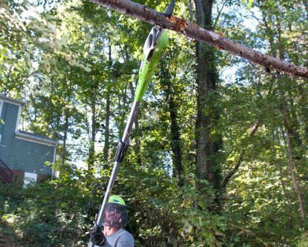 Greenworks tööriist 40v 8-tolline juhtmeta akusaag ja hekilõikuri kinnitus koos 2,0 ah aku ja laadijaga 8H0T4V343