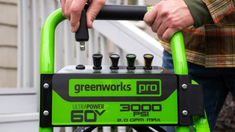 Greenworks tööriist 60v 3000-psi 2,0 gpm elektriline survepesur (2) 5,0ah aku ja kahe pordiga laadijaga 8H0T4V217